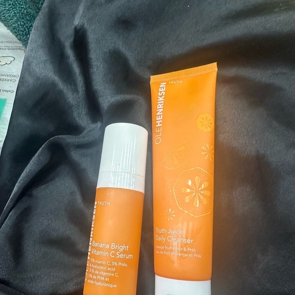 Ole Henriksen Vitamin C Serum and juice cleanser - Picture 2 of 4